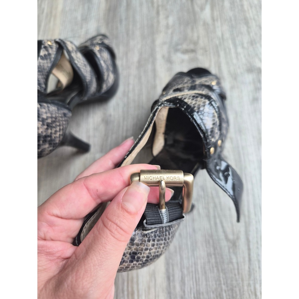 Michael Kors Snakeskin Print Platform Heels Strappy Black Gold Buckle 6M - Picture 8 of 8